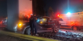 Camioneta se estrella en la México-Puebla; hay cuatro fallecidos