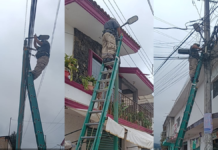 Zacatlán interviene alumbrado público en calle de Cuautilulco