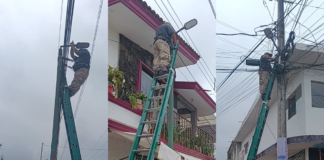 Zacatlán interviene alumbrado público en calle de Cuautilulco