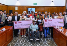 Tonantzin Fernández entrega apoyos a través de Miércoles del Pueblo