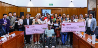 Tonantzin Fernández entrega apoyos a través de Miércoles del Pueblo