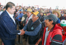 Armenta entrega apoyos y llama al progreso en San José Chiapa