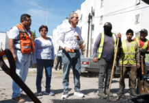 Pepe Chedraui supervisa avances de bacheo en diferentes colonias