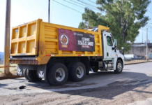 Supervisan trabajos de bacheo en la zona de San Jerónimo Caleras