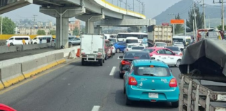 Manifestación de transportistas paraliza la autopista México–Puebla