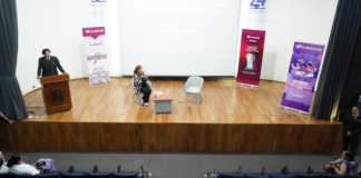 Capacitan a estudiantes de la UVP en prevención de violencia digital