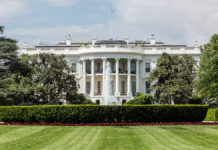 Casa Blanca lanza sitio que llama “aliens” a migrantes ilegales