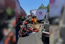 Choque entre auto y tráiler en la Amozoc–Perote deja dos lesionados