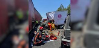 Choque entre auto y tráiler en la Amozoc–Perote deja dos lesionados