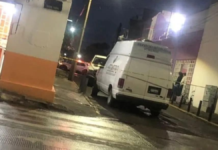 Muere motociclista tras derrapar sobre la lateral de Vía Atlixcáyotl