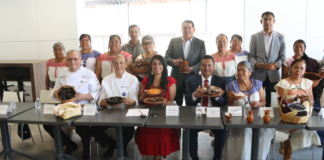 Cocineras poblanas llevarán tradición gastronómica a Texas