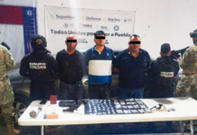 Detienen a tres hombres en Amozoc; aseguran armas y droga