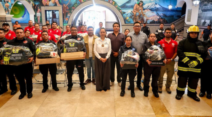Atlixco entrega nuevo equipo a Bomberos y Protección Civil