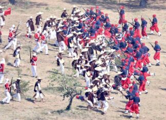 Fuerzas Armadas escenifican 164 aniversario de la Batalla de Puebla