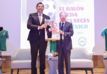 José Ramón Fernández presenta en Puebla libro sobre los Mundiales