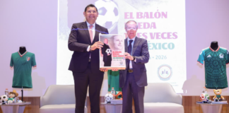 José Ramón Fernández presenta en Puebla libro sobre los Mundiales