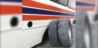 Camión de la ruta 65 pierde llanta y casi vuelca en Cuautlancingo