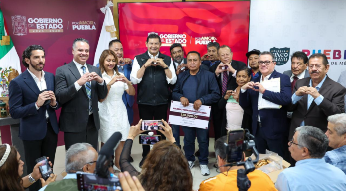 Gobierno de Puebla fortalece apoyo a migrantes en Estados Unidos