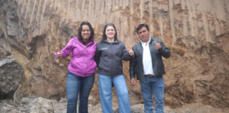 Zacatlán construye muro para evitar bloqueos por deslaves