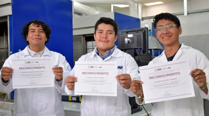 Estudiantes BUAP desarrollan reactor híbrido para producir biogás y biodiésel