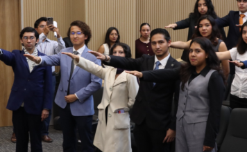 Toman protesta a mesas directivas del MUN en el Congreso de Puebla