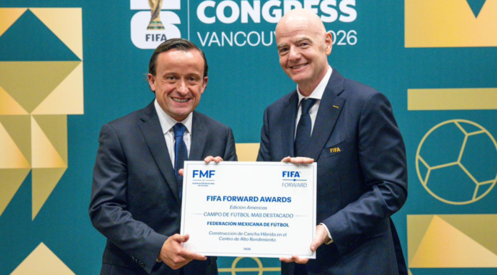 FIFA reconoce a la FMF por nueva cancha híbrida del CAR