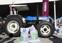 Armenta impulsa programa de mecanización agrícola en Acatzingo
