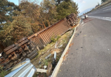 Volcadura de tráiler en la México-Puebla provoca tráfico intenso