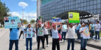 Familiares de Aldo Padilla exigen justicia en Centro de Justicia Penal