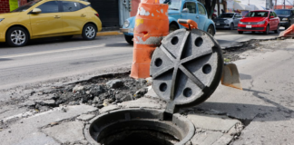 Realizan corrección temporal en daño por drenaje en Avenida Lafragua