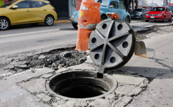 Realizan corrección temporal en daño por drenaje en Avenida Lafragua