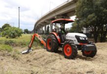 Dan mantenimiento accesos a Puebla con barrido mecánico y mantenimiento