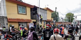 Colocan bicicleta blanca en memoria de Cuitláhuac Muñoz, asesinado en Puebla