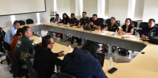 Funcionarios estatales se reúnen con colectivos de personas desaparecidas