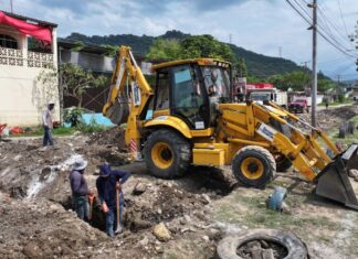 Gobierno estatal continúa pavimentación en Puebla, Tlacotepec y Xicotepec