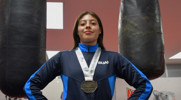 Estudiante BUAP gana oro en kickboxing en Campeonato Nacional Universitario