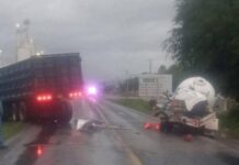 Choque entre pipa y tractocamión provoca cierre en la Puebla-Tehuacán