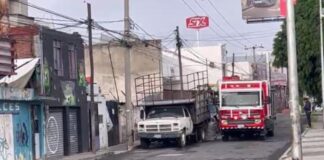 Sofocan incendio en recicladora de colonia Popular Coatepec