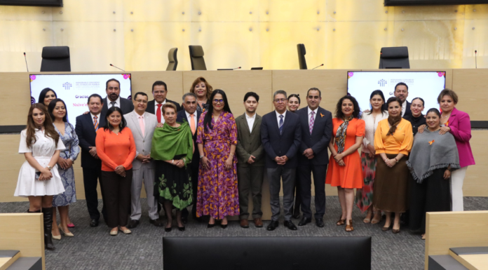 Congreso de Puebla abre su tribuna a la lengua Mixteca