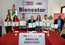 Bienestar firma convenio con empresas locales para descuentos a trabajadores