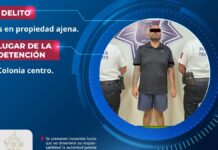 Detienen a hombre ebrio por dañar vehículos en Atlixco