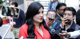 Delfina Pozos acusa a Morena de “proteger” a la alcaldesa de Acatlán
