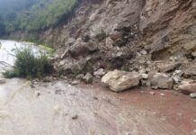 Lluvias en la Sierra Negra provocan deslaves y cierres carreteros