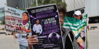 Madres buscadoras se manifiestan en inmediaciones del Cuauhtémoc