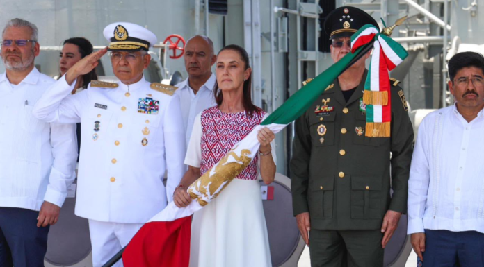Sheinbaum llama a defender la soberanía nacional en el Día de la Marina
