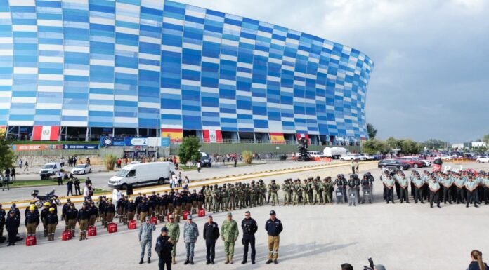 Despliegan operativo de seguridad durante partido España vs Perú