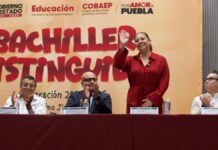 Laura Artemisa reconoce a estudiantes por salir a “romper esquemas”