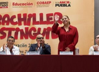 Laura Artemisa reconoce a estudiantes por salir a “romper esquemas”