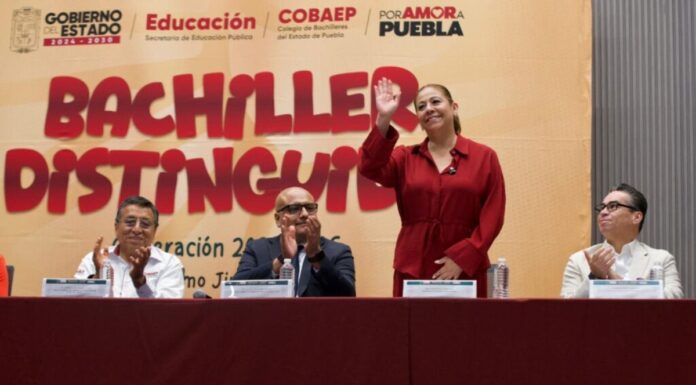 Laura Artemisa reconoce a estudiantes por salir a “romper esquemas”
