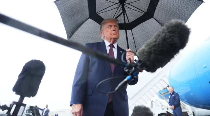 Trump amenaza a Irán si cobra peajes en el estrecho de Ormuz